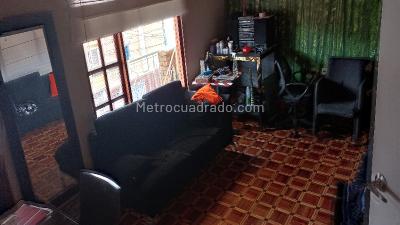 Casa de 5 alcobas en venta en San Fernando Occidental, Bogotá, 345 m² · foto 4 de 11