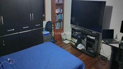 Casa de 5 alcobas en venta en San Fernando Occidental, Bogotá, 345 m² · foto 6 de 11