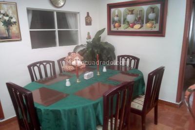 Casa de 5 alcobas en venta en El Carmen, Bogotá, 250 m² · foto 4 de 20