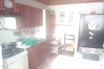 Casa de 5 alcobas en venta en El Carmen, Bogotá, 250 m² · foto 10 de 20