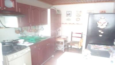 Casa de 5 alcobas en venta en El Carmen, Bogotá, 250 m² · foto 12 de 20