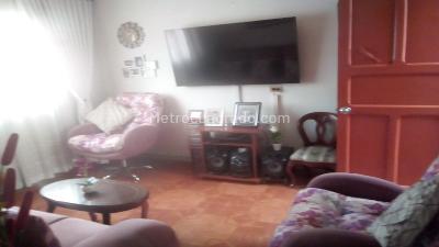 Casa de 5 alcobas en venta en El Carmen, Bogotá, 250 m² · foto 13 de 20