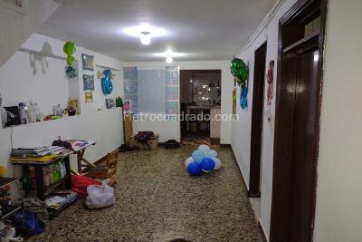 Casa de 5 alcobas en venta en Batavia, Bogotá, 270 m² · foto 5 de 10