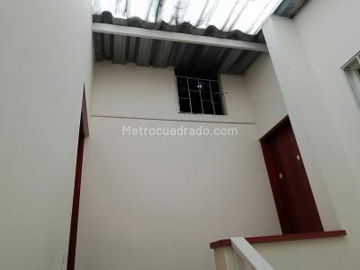 Casa de 5 alcobas en venta en Villa Claudia, Bogotá, 350 m² · foto 17 de 20