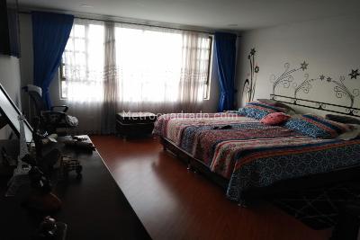 Casa de 5 alcobas en venta en Carabelas, Bogotá, 420 m² · foto 8 de 10