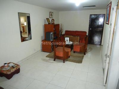 Casa de 5 alcobas en venta en San Marcos, Bogotá, 140 m² · foto 3 de 8