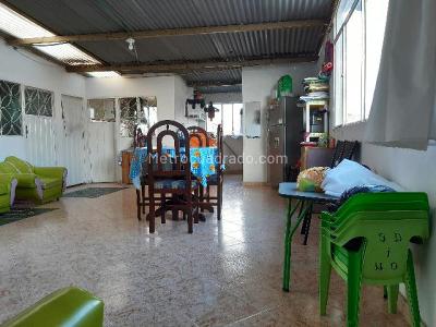 Casa de 5 alcobas en venta en San Pablo Bosa, Bogotá, 398 m² · foto 2 de 6