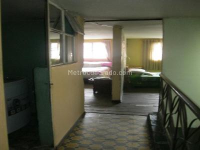 Casa de 5 alcobas en venta en Jorge Eliecer Gaitan, Bogotá, 273 m² · foto 5 de 12
