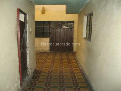 Casa de 5 alcobas en venta en Jorge Eliecer Gaitan, Bogotá, 273 m² · foto 8 de 12