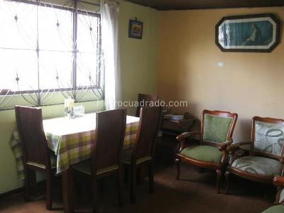Casa de 5 alcobas en venta en Jorge Eliecer Gaitan, Bogotá, 273 m² · foto 10 de 12