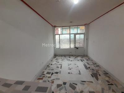 Casa de 5 alcobas en venta en El Porvenir De La Estancia, Bogotá, 300 m² · foto 4 de 20