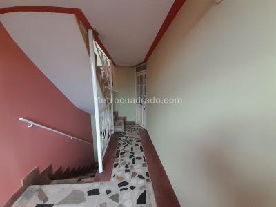 Casa de 5 alcobas en venta en El Porvenir De La Estancia, Bogotá, 300 m² · foto 8 de 20