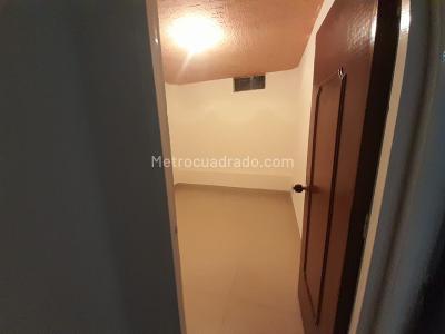 Casa de 5 alcobas en venta en El Porvenir De La Estancia, Bogotá, 300 m² · foto 13 de 20