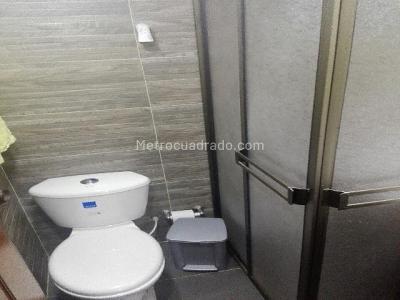 Casa de 5 alcobas en venta en San Bernardino, Soacha, 108 m² · foto 5 de 9
