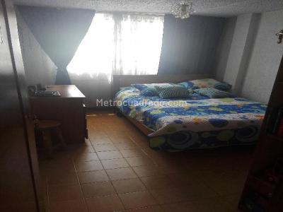 Casa de 5 alcobas en venta en San Bernardino, Soacha, 108 m² · foto 8 de 9