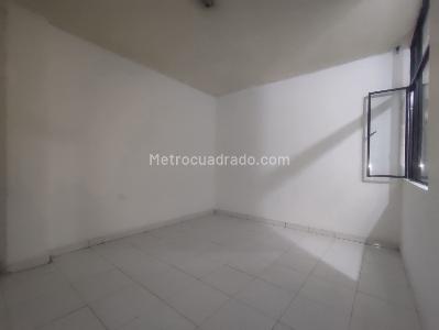 Casa de 5 alcobas en venta en Villa Hermosa, Bogotá, 384 m² · foto 6 de 16