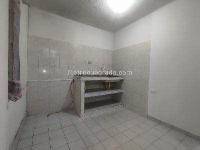 Casa de 5 alcobas en venta en Villa Hermosa, Bogotá, 384 m² · foto 13 de 16