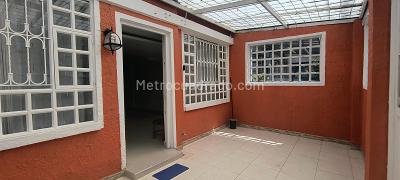 Casa de 5 alcobas en venta en Quiroga Central, Bogotá, 250 m² · foto 2 de 20