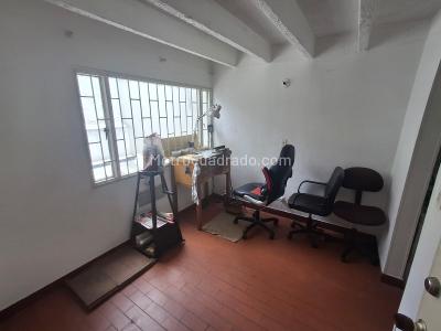 Casa en venta en Las Ferias, Bogotá · foto 2 de 20
