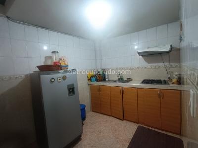 Casa en venta en El Carmen, Bogotá · foto 8 de 12