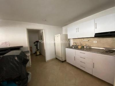 Apartamento de 3 alcobas en arriendo en La Cabrera, Bogotá, 130 m² · foto 6 de 10