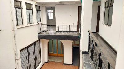 Casa de 5 alcobas en venta en Quinta Camacho, Bogotá, 734 m² · foto 13 de 20
