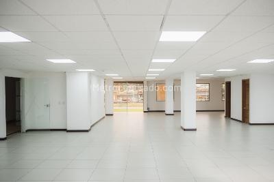 Office for rent in La Castellana, Bogotá