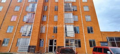 Apartamento de 3 alcobas en venta en Soacha, Soacha, 56 m² · foto 2 de 17