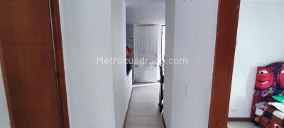 Apartamento de 3 alcobas en venta en Soacha, Soacha, 56 m² · foto 4 de 17