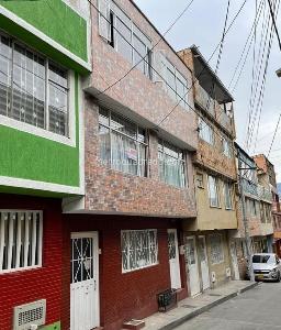 Casa de 5 alcobas en venta en La Fortaleza, Bogotá, 228 m² · foto 8 de 10