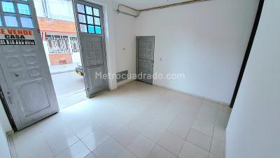 Casa de 5 alcobas en venta en Potreritos, Bogotá, 72 m² · foto 2 de 20