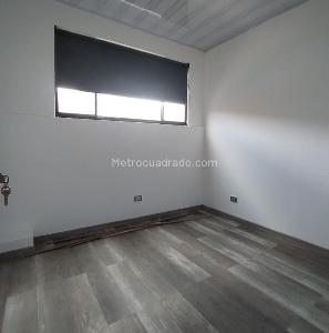 Casa de 5 alcobas en venta en Usminia, Bogotá, 288 m² · foto 19 de 20