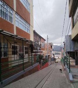 Casa de 5 alcobas en venta en Usminia, Bogotá, 288 m² · foto 2 de 20