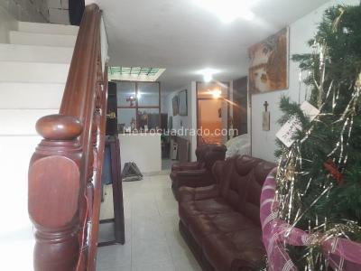 Casa de 5 alcobas en venta en El Portal, Bogotá, 142 m² · foto 4 de 17