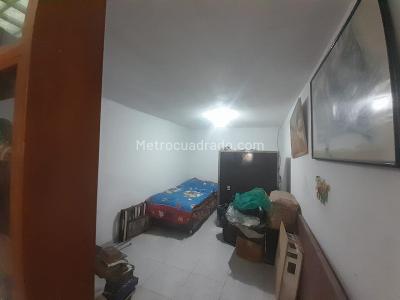 Casa de 5 alcobas en venta en El Portal, Bogotá, 142 m² · foto 15 de 17