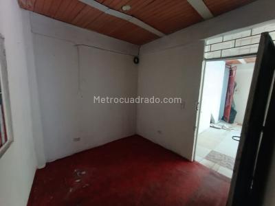 Casa de 5 alcobas en venta en El Tesoro, Bogotá, 72 m² · foto 3 de 20