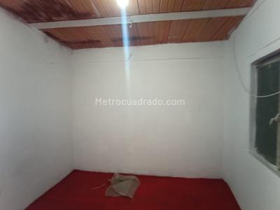 Casa de 5 alcobas en venta en El Tesoro, Bogotá, 72 m² · foto 8 de 20