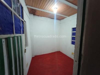 Casa de 5 alcobas en venta en El Tesoro, Bogotá, 72 m² · foto 13 de 20