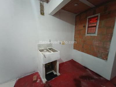 Casa de 5 alcobas en venta en El Tesoro, Bogotá, 72 m² · foto 14 de 20