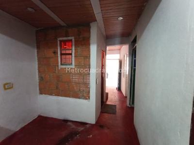 Casa de 5 alcobas en venta en El Tesoro, Bogotá, 72 m² · foto 15 de 20