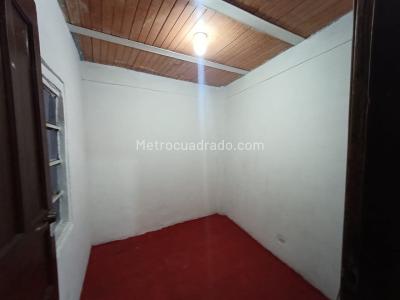 Casa de 5 alcobas en venta en El Tesoro, Bogotá, 72 m² · foto 17 de 20