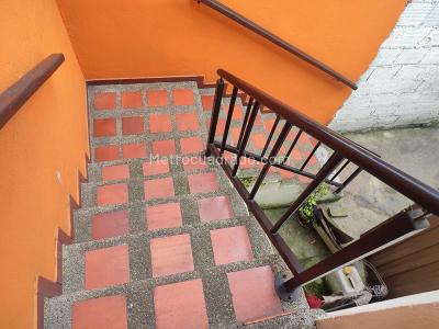 Casa en venta en Fontibon, Bogotá · foto 3 de 20