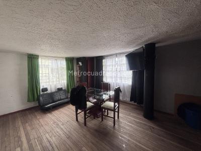 Casa de 5 alcobas en venta en Quiroga, Bogotá, 400 m² · foto 8 de 17