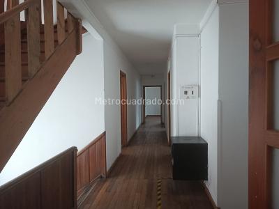 Casa de 5 alcobas en venta en Teusaquillo, Bogotá, 427 m² · foto 18 de 20
