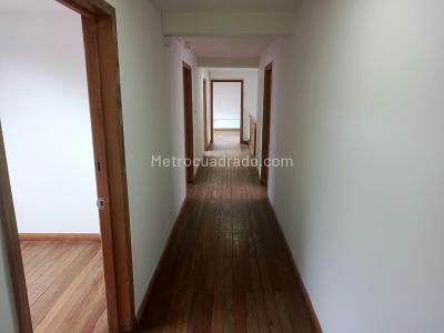 Casa de 5 alcobas en venta en Teusaquillo, Bogotá, 427 m² · foto 2 de 20
