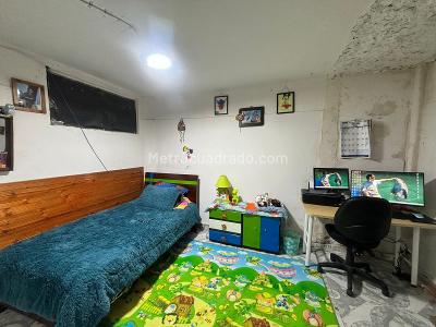 Casa de 5 alcobas en venta en El Recodo Republica De Canada, Bogotá, 241 m² · foto 11 de 20