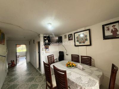 Casa de 5 alcobas en venta en El Recodo Republica De Canada, Bogotá, 241 m² · foto 7 de 20
