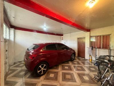 Casa de 5 alcobas en venta en El Recodo Republica De Canada, Bogotá, 241 m² · foto 8 de 20