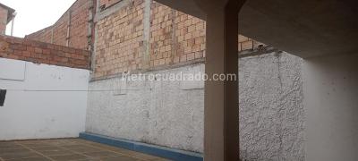 Casa de 5 alcobas en venta en Carvajal, Bogotá, 756 m² · foto 3 de 20