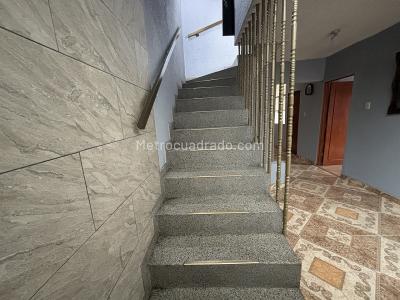 Casa de 5 alcobas en venta en Quiroga Sur, Bogotá, 200 m² · foto 16 de 19